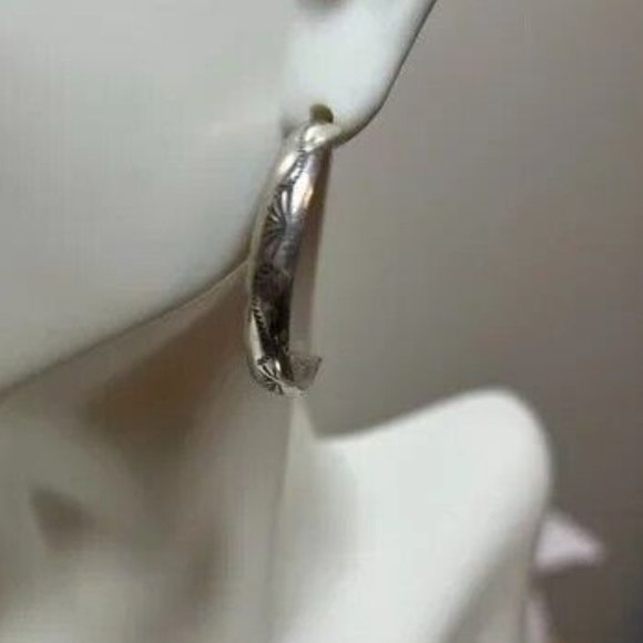 Vintage Sterling Silver Old Pawn Southwest Half Hoop Pierced Earrings - Picture 4 of 8